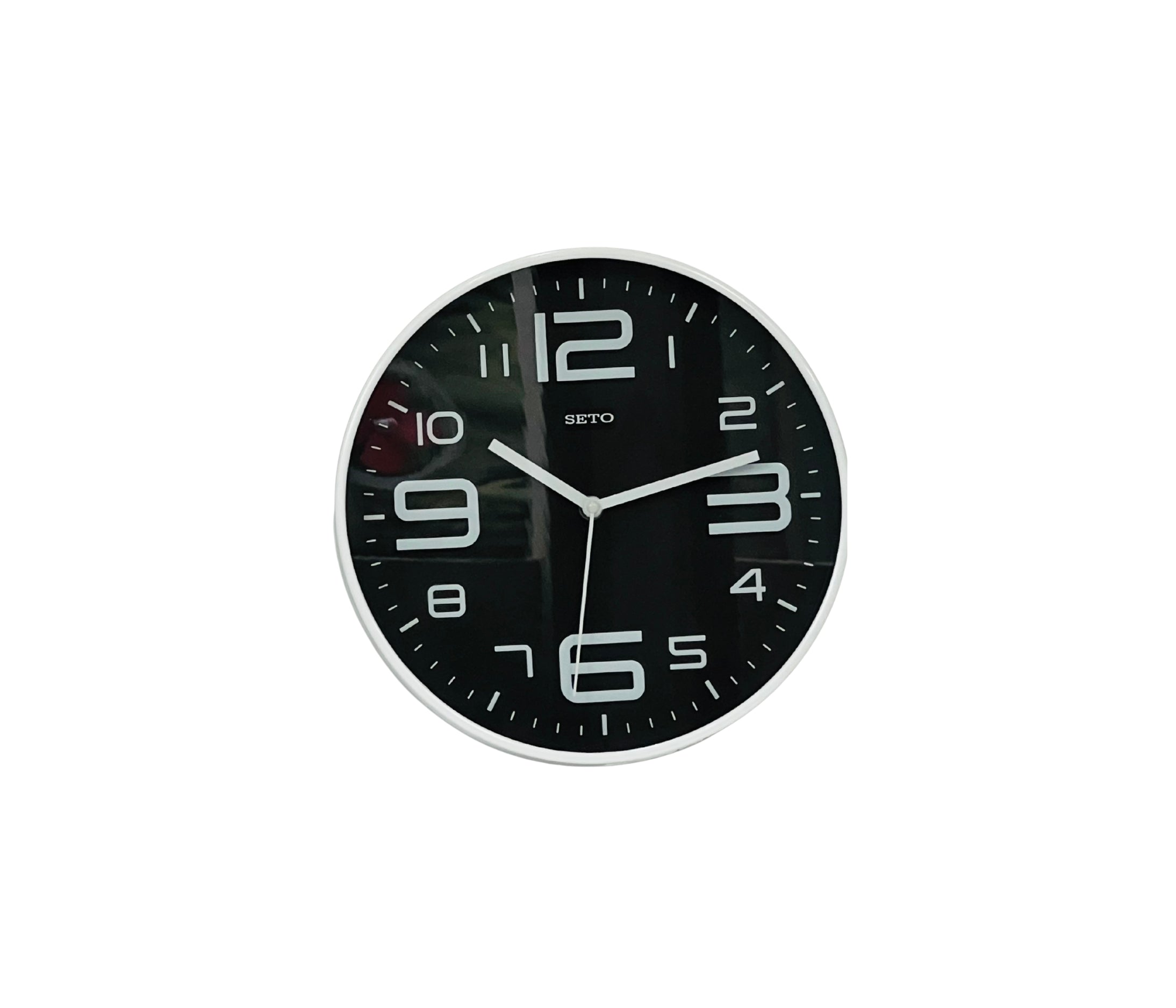 B&W Contrast Clock